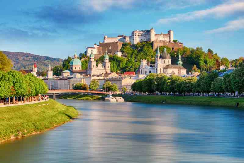 Central Europe's Charms Unveiled: A Men's Group Tour through Prague, Vienna, and Budapest 
