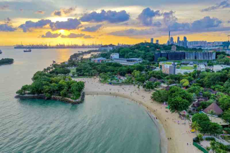 Tropical Tranquility: Singapore Honeymoon on Sentosa Island