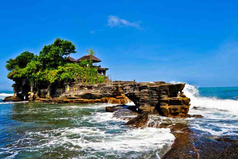 Discover Bali with Friends: 7-Day Exclusive Discount Package